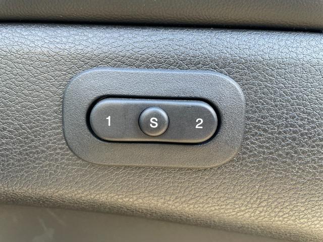 ジープ・グランドチェロキー リミテッド 後期 ワンオーナー エアサス パワーバックゲート 黒本革シート シートヒーター&クーラー メモリーパワーシート ナビ フルセグ バックカメラ ETC Bluetooth 純正18インチアルミ HID(7枚目)