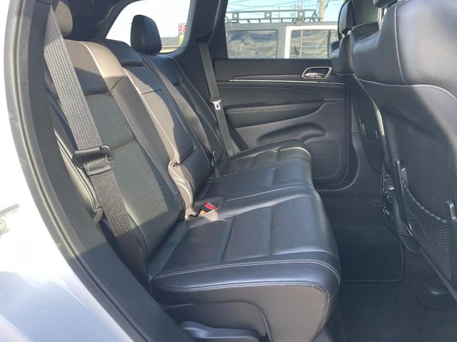 ジープ・グランドチェロキー リミテッド 後期 ワンオーナー エアサス パワーバックゲート 黒本革シート シートヒーター&クーラー メモリーパワーシート ナビ フルセグ バックカメラ ETC Bluetooth 純正18インチアルミ HID(19枚目)