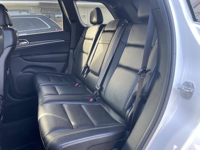 ジープ・グランドチェロキー リミテッド 後期 ワンオーナー エアサス パワーバックゲート 黒本革シート シートヒーター&クーラー メモリーパワーシート ナビ フルセグ バックカメラ ETC Bluetooth 純正18インチアルミ HID(20枚目)