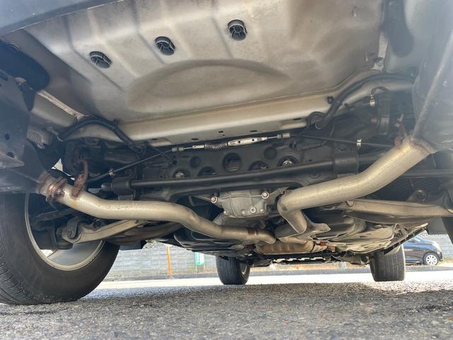 ジープ・グランドチェロキー リミテッド 後期 ワンオーナー エアサス パワーバックゲート 黒本革シート シートヒーター&クーラー メモリーパワーシート ナビ フルセグ バックカメラ ETC Bluetooth 純正18インチアルミ HID(27枚目)