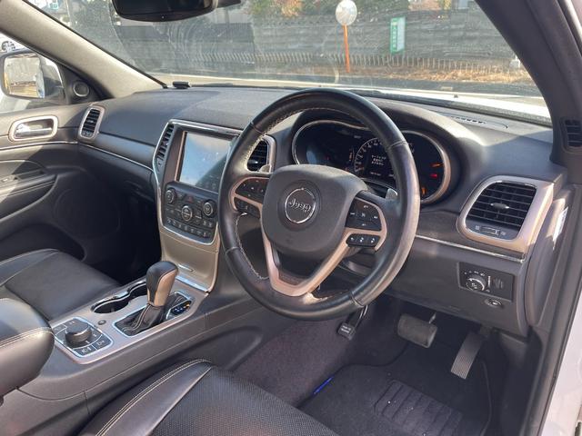 ジープ・グランドチェロキー リミテッド 後期 ワンオーナー エアサス パワーバックゲート 黒本革シート シートヒーター&クーラー メモリーパワーシート ナビ フルセグ バックカメラ ETC Bluetooth 純正18インチアルミ HID(30枚目)