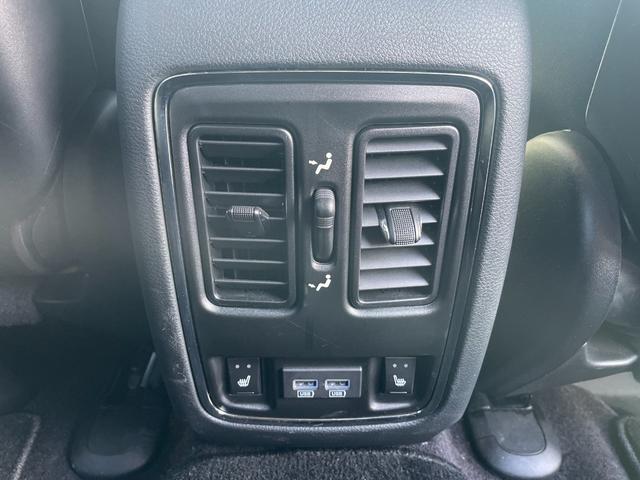 ジープ・グランドチェロキー リミテッド 後期 ワンオーナー エアサス パワーバックゲート 黒本革シート シートヒーター&クーラー メモリーパワーシート ナビ フルセグ バックカメラ ETC Bluetooth 純正18インチアルミ HID(36枚目)