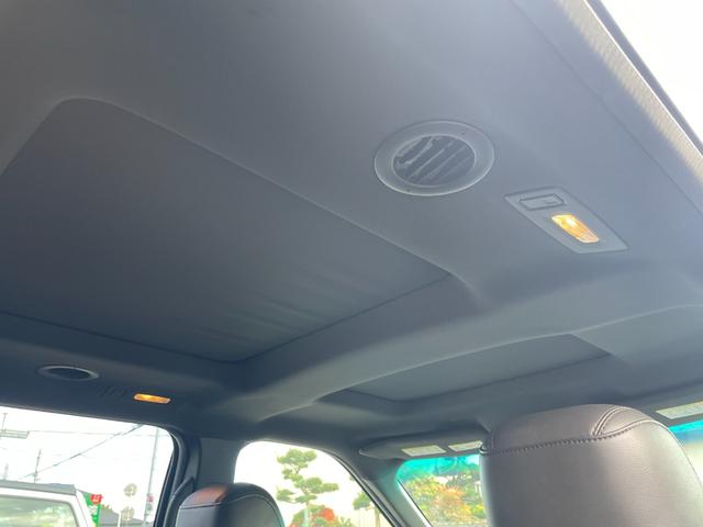 エクスプローラー XLT エコブースト サンルーフ CURTヒッチメンバー ルーフレール ルーフキャリア 黒革 バック・サイドカメラ Bluetooth ETC 純正20インチブラックホイール 革巻きステアリング クルーズコントロール(18枚目)