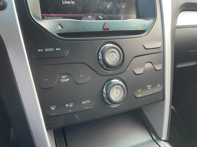 エクスプローラー XLT エコブースト サンルーフ CURTヒッチメンバー ルーフレール ルーフキャリア 黒革 バック・サイドカメラ Bluetooth ETC 純正20インチブラックホイール 革巻きステアリング クルーズコントロール(28枚目)