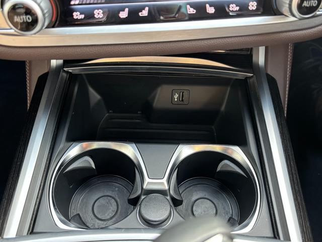 7シリーズ 740d xDrive Mスポーツ 保証半年付 サンルーフ コニャックレザーシート LEDレーザーライト LEDフォグライト ドライビングアシストプラス 純正20インチAW 前席マッサージシート HDDナビ HUD パーキングアシスト(57枚目)