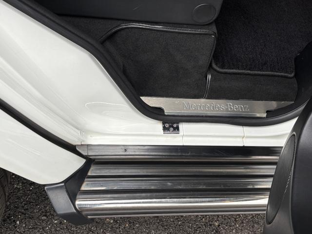 Gクラス G350d ラグジュアリーpkg ブラックレザーシート サンルーフ 純正ナビ 地デジTV バックカメラ レーダー探知機 ETC シートヒーター パーキングセンサー(27枚目)