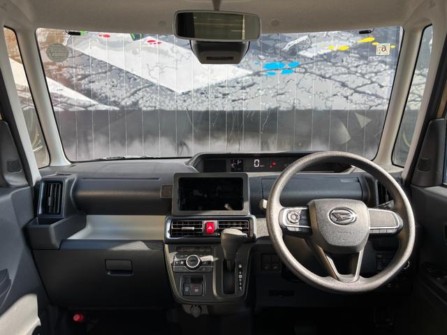 タント Ｘ　メーカー保証継承　パワスラ　リアカメラ　スマートアシスト　ＬＥＤヘッド　電子パーキング　前席シートヒーター　シートバックテーブル　オートハイビーム　前後コーナーセンサー　ステアリングスイッチ　ＵＳＢ（3枚目）