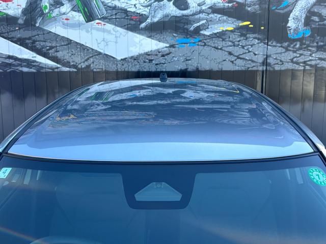 スイフト ハイブリッドMZ メーカー保証継承 純正ディスプレイオーディオ LEDヘッドライト LEDフォグ セーフティサポート 電動パーキング ブレーキホールド 前席シートヒーター BSM 純正16インチAW USBソケット(13枚目)