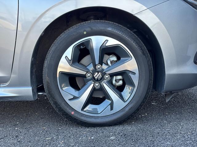 スイフト ハイブリッドMZ メーカー保証継承 純正ディスプレイオーディオ LEDヘッドライト LEDフォグ セーフティサポート 電動パーキング ブレーキホールド 前席シートヒーター BSM 純正16インチAW USBソケット(31枚目)