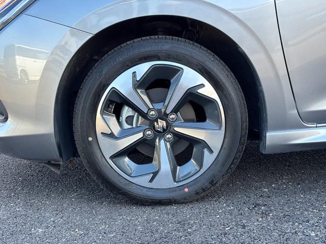 スイフト ハイブリッドMZ メーカー保証継承 純正ディスプレイオーディオ LEDヘッドライト LEDフォグ セーフティサポート 電動パーキング ブレーキホールド 前席シートヒーター BSM 純正16インチAW USBソケット(32枚目)