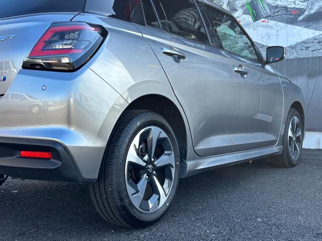 スイフト ハイブリッドMZ メーカー保証継承 純正ディスプレイオーディオ LEDヘッドライト LEDフォグ セーフティサポート 電動パーキング ブレーキホールド 前席シートヒーター BSM 純正16インチAW USBソケット(43枚目)