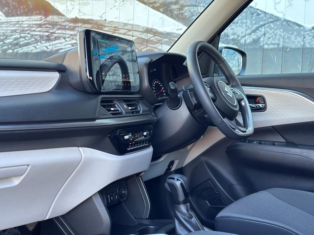 スイフト ハイブリッドMZ メーカー保証継承 純正ディスプレイオーディオ LEDヘッドライト LEDフォグ セーフティサポート 電動パーキング ブレーキホールド 前席シートヒーター BSM 純正16インチAW USBソケット(65枚目)