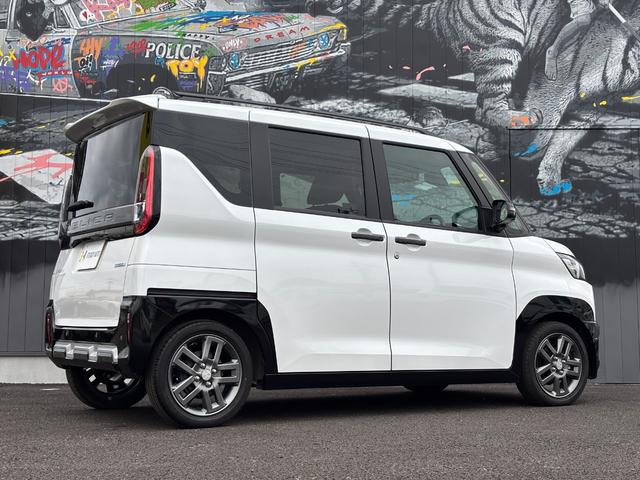 デリカミニ T プレミアム メーカー保証継承 アルパイン11型DA デジタルミラー マルチアラウンドモニター マイパイロット 両側パワースライド ハンドルヒーター 前席シートヒーター 電子パーキング LEDヘッド・フォグ(7枚目)