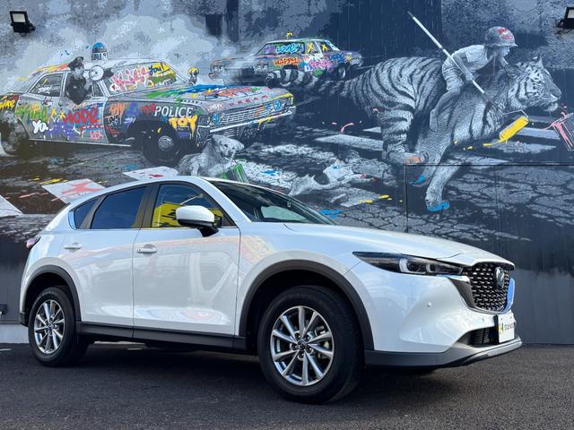ＣＸ－５ ＸＤ　スマートエディション　１０．２５インチディスプレイ　全周囲カメラ　インテリキー２個　前後パーキングセンサー　フルセグＴＶ　レーダークルーズ　ブラインドスポット　ＬＥＤヘッド　ＥＴＣ　ＨＵＤ　ＣａｒＰｌａｙ　取説保証書有り（5枚目）