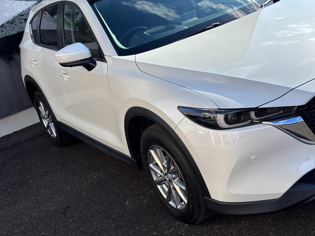 ＣＸ－５ ＸＤ　スマートエディション　１０．２５インチディスプレイ　全周囲カメラ　インテリキー２個　前後パーキングセンサー　フルセグＴＶ　レーダークルーズ　ブラインドスポット　ＬＥＤヘッド　ＥＴＣ　ＨＵＤ　ＣａｒＰｌａｙ　取説保証書有り（21枚目）