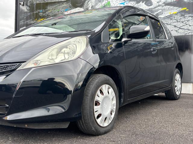 フィット 13G・スマートセレクション ファインスタイル 1年保証付 純正ナビ HIDヘッド 1オーナー車 地デジTV リアカメラ ビルトインETC 前後ドラレコ スマートキー オートライト 電格ミラー 運転席アームレスト ステアリングスイッチ 取説・保証書(18枚目)