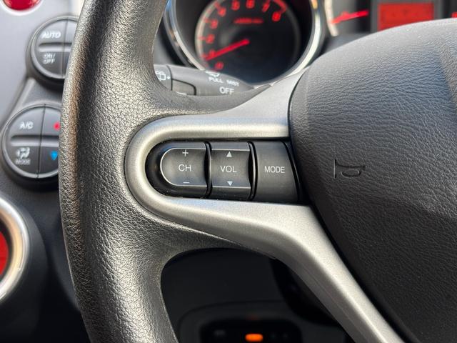 フィット 13G・スマートセレクション ファインスタイル 1年保証付 純正ナビ HIDヘッド 1オーナー車 地デジTV リアカメラ ビルトインETC 前後ドラレコ スマートキー オートライト 電格ミラー 運転席アームレスト ステアリングスイッチ 取説・保証書(50枚目)