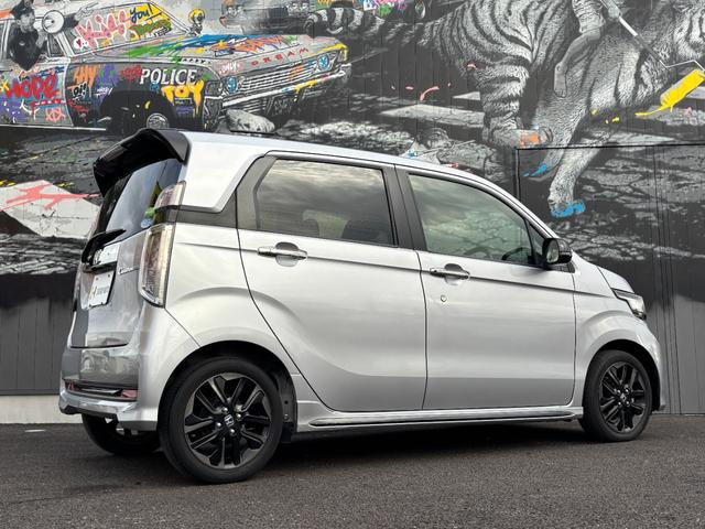 Ｎ－ＷＧＮカスタム Ｇ　ターボＳＳ２トーンカラースタイルパッケージＩＩ　１年保証付　純正ナビ　リアカメラ　ＥＴＣ　前後ドラレコ　フルセグＴＶ　クルーズコントロール　ＨＩＤヘッド　ＬＥＤフォグ　純正１５インチＡＷ　合皮コンビシート　前席シートヒーター　スマートキー２個（7枚目）