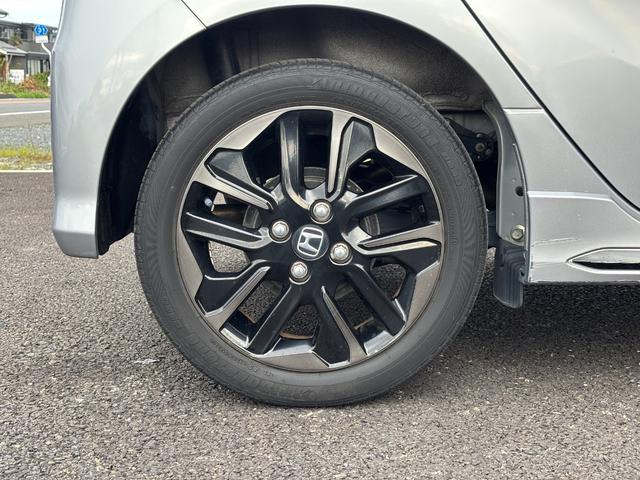 Ｎ－ＷＧＮカスタム Ｇ　ターボＳＳ２トーンカラースタイルパッケージＩＩ　１年保証付　純正ナビ　リアカメラ　ＥＴＣ　前後ドラレコ　フルセグＴＶ　クルーズコントロール　ＨＩＤヘッド　ＬＥＤフォグ　純正１５インチＡＷ　合皮コンビシート　前席シートヒーター　スマートキー２個（28枚目）