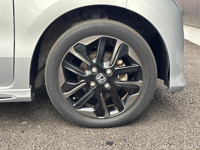 Ｎ－ＷＧＮカスタム Ｇ　ターボＳＳ２トーンカラースタイルパッケージＩＩ　１年保証付　純正ナビ　リアカメラ　ＥＴＣ　前後ドラレコ　フルセグＴＶ　クルーズコントロール　ＨＩＤヘッド　ＬＥＤフォグ　純正１５インチＡＷ　合皮コンビシート　前席シートヒーター　スマートキー２個（29枚目）