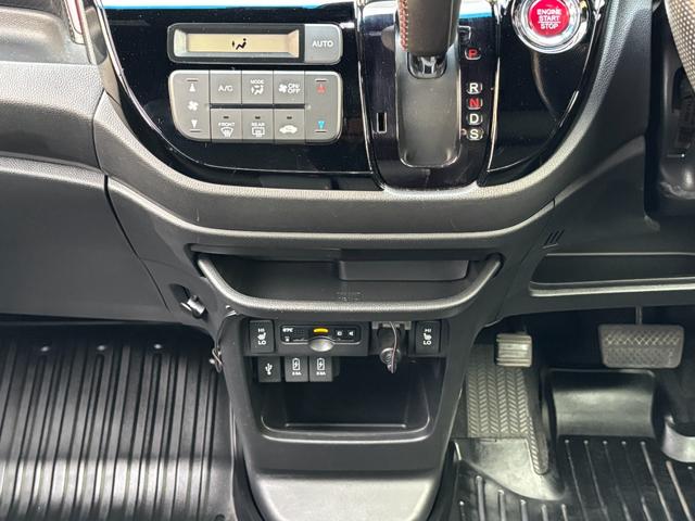 Ｎ－ＷＧＮカスタム Ｇ　ターボＳＳ２トーンカラースタイルパッケージＩＩ　１年保証付　純正ナビ　リアカメラ　ＥＴＣ　前後ドラレコ　フルセグＴＶ　クルーズコントロール　ＨＩＤヘッド　ＬＥＤフォグ　純正１５インチＡＷ　合皮コンビシート　前席シートヒーター　スマートキー２個（47枚目）