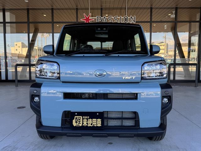 タフト Ｇ　届出済未使用車　衝突被害軽減ブレーキ　コーナーセンサー　スマートキー　ＬＥＤヘッドライト　アイドリングストップ　電子パーキング　ルーフレール　シートヒーター　アルミホイール　バックカメラ（5枚目）