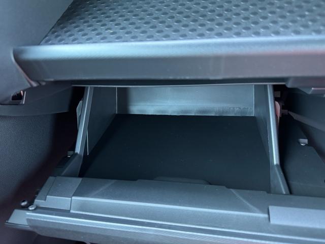 タフト Ｇ　届出済未使用車　衝突被害軽減ブレーキ　コーナーセンサー　スマートキー　ＬＥＤヘッドライト　アイドリングストップ　電子パーキング　ルーフレール　シートヒーター　アルミホイール　バックカメラ（19枚目）