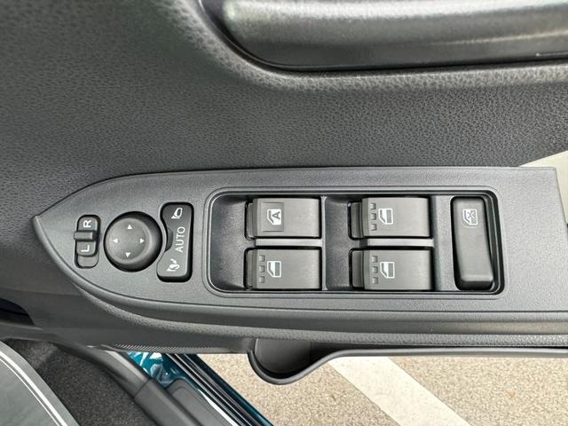 タント Ｌ　届出済未使用車　両側スライドドア　衝突被害軽減ブレーキ　コーナーセンサー　スマートキー　電動格納ドアミラー　ＬＥＤヘッドライト　アイドリングストップ　オートエアコン　ミラクルオープンドア（17枚目）