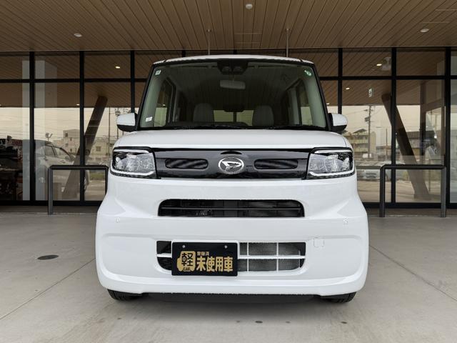 タント Ｘ　届出済未使用車　片側電動スライドドア　衝突被害軽減ブレーキ　コーナーセンサー　スマートキー　バックカメラ　ＬＥＤヘッドライト　アイドリングストップ　ベンチシート　シートヒーター　横滑り防止機能（5枚目）