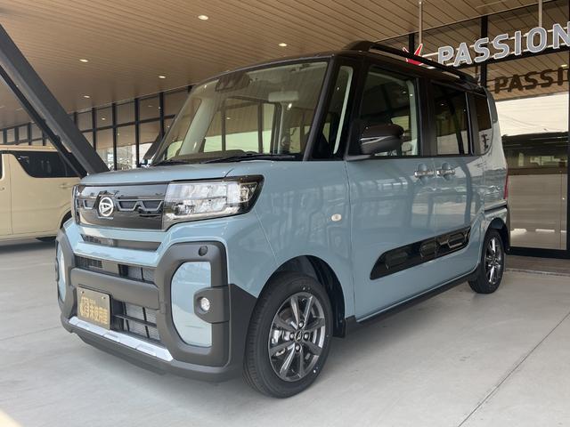 タント ファンクロス　届出済未使用車　両側電動スライドドア　衝突被害軽減ブレーキ　コーナーセンサー　スマートキー　アルミホイール　ルーフレール　ベンチシート　シートヒーター　ＬＥＤヘッドライト　バックカメラ（4枚目）