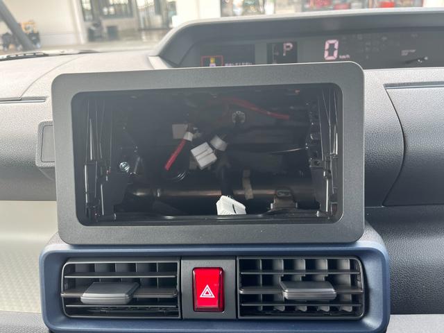 タント Ｘ　届出済未使用車　片側電動スライドドア　衝突被害軽減ブレーキ　コーナーセンサー　スマートキー　全方位カメラ　ＬＥＤヘッドライト　アイドリングストップ　ベンチシート　シートヒーター　横滑り防止機能（19枚目）