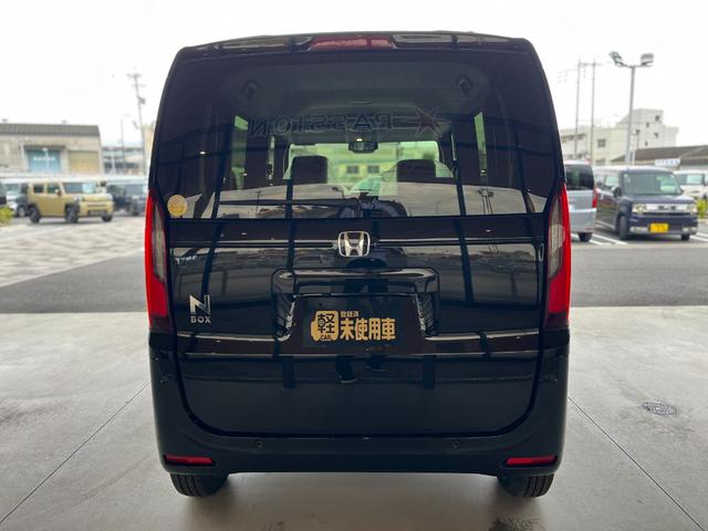 Ｎ－ＢＯＸ ベースグレード　届出済未使用車　片側電動スライドドア　衝突被害軽減ブレーキ　コーナーセンサー　アダクティブクルーズコントロール　アイドリングストップ　スマートキー　ＬＥＤヘッドライト　シートヒーター　バックカメラ（9枚目）