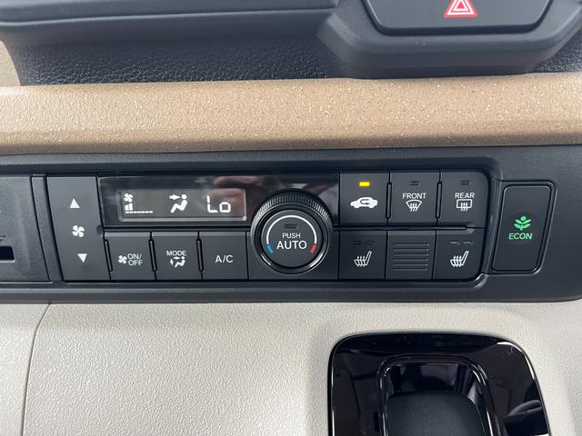 Ｎ－ＢＯＸ ベースグレード　届出済未使用車　片側電動スライドドア　衝突被害軽減ブレーキ　コーナーセンサー　アダクティブクルーズコントロール　アイドリングストップ　スマートキー　ＬＥＤヘッドライト　シートヒーター　バックカメラ（13枚目）