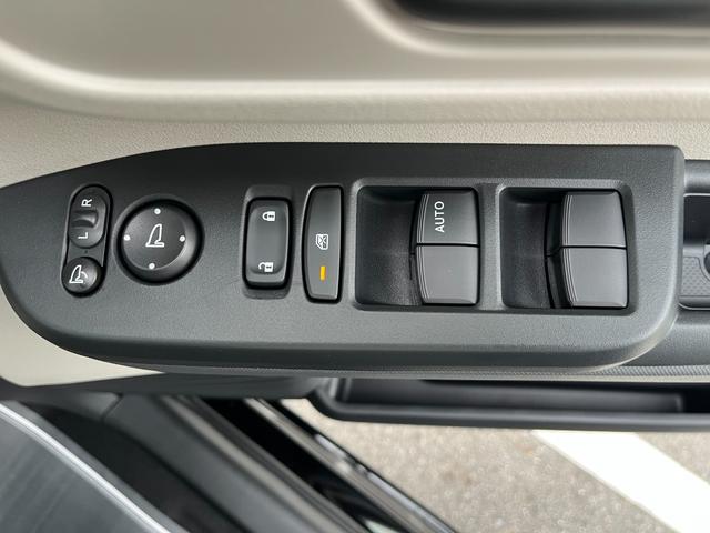 Ｎ－ＢＯＸ ベースグレード　届出済未使用車　片側電動スライドドア　衝突被害軽減ブレーキ　コーナーセンサー　アダクティブクルーズコントロール　アイドリングストップ　スマートキー　ＬＥＤヘッドライト　シートヒーター　バックカメラ（21枚目）