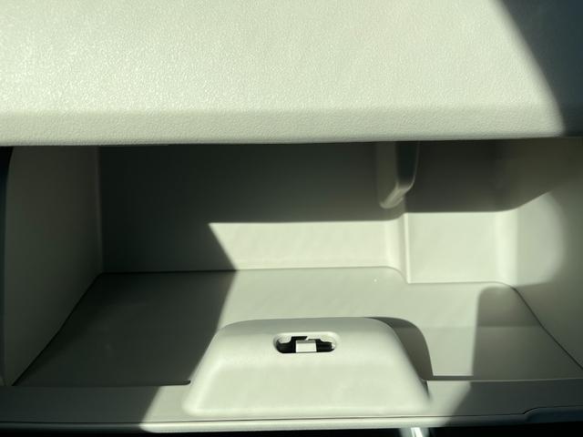 Ｎ－ＢＯＸ ベースグレード　届出済未使用車　片側電動スライドドア　衝突被害軽減ブレーキ　コーナーセンサー　アダクティブクルーズコントロール　アイドリングストップ　スマートキー　ＬＥＤヘッドライト　シートヒーター　バックカメラ（20枚目）