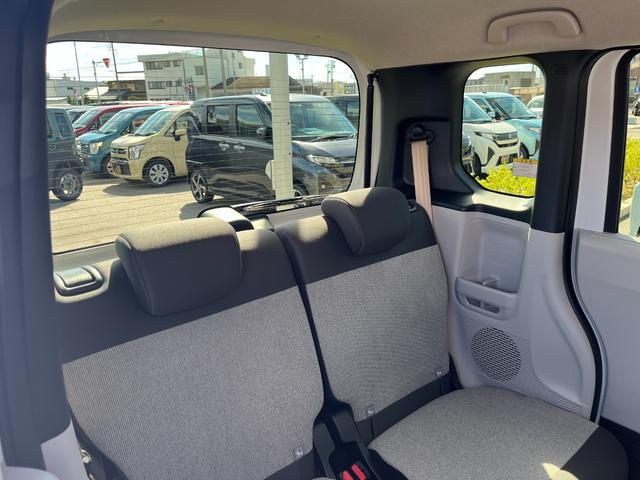 Ｎ－ＢＯＸ ベースグレード　届出済未使用車　片側電動スライドドア　衝突被害軽減ブレーキ　コーナーセンサー　アダクティブクルーズコントロール　アイドリングストップ　スマートキー　ＬＥＤヘッドライト　シートヒーター　バックカメラ（22枚目）
