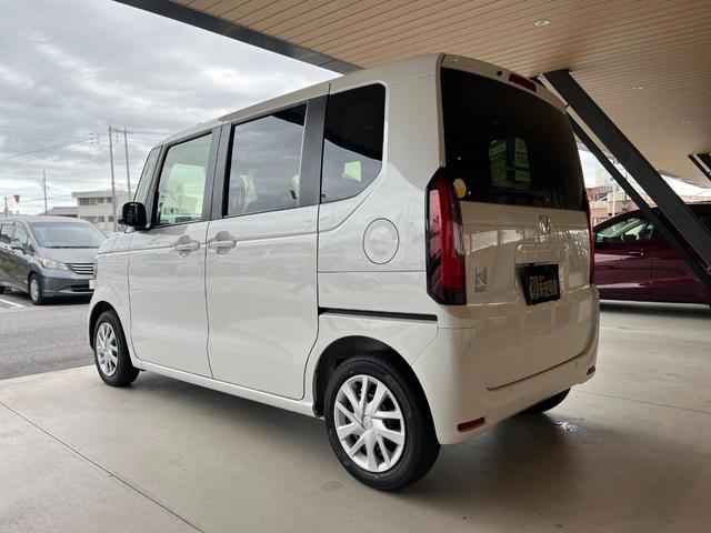Ｎ－ＢＯＸ ベースグレード　届出済未使用車　片側電動スライドドア　衝突被害軽減ブレーキ　コーナーセンサー　アダクティブクルーズコントロール　アイドリングストップ　スマートキー　ＬＥＤヘッドライト　シートヒーター　バックカメラ（10枚目）