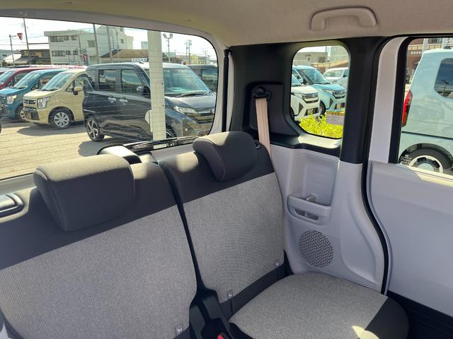 Ｎ－ＢＯＸ ベースグレード　届出済未使用車　片側電動スライドドア　衝突被害軽減ブレーキ　コーナーセンサー　アダクティブクルーズコントロール　アイドリングストップ　スマートキー　ＬＥＤヘッドライト　シートヒーター　バックカメラ（22枚目）