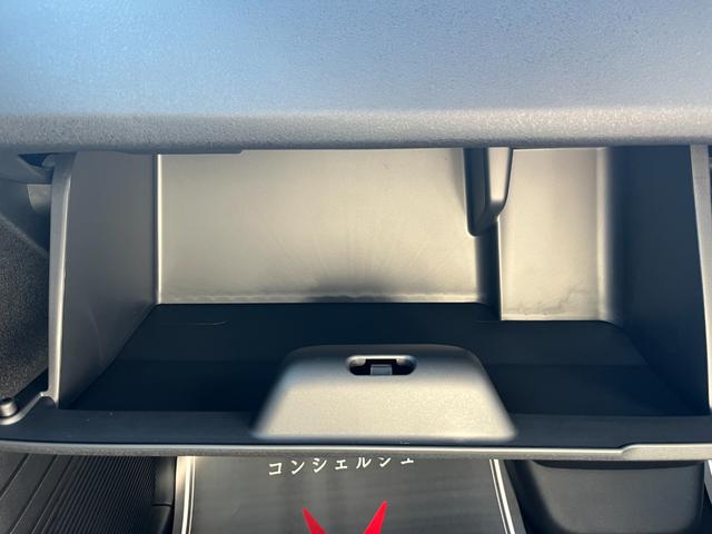 Ｎ－ＢＯＸカスタム ベースグレード　届出済未使用車　片側電動スライドドア　スマートキー　衝突被害軽減ブレーキ　電動格納ドアミラー　ＬＥＤヘッドライト　シートヒーター　バックカメラ　アルミホイール　ベンチシート　コーナーセンサー（20枚目）