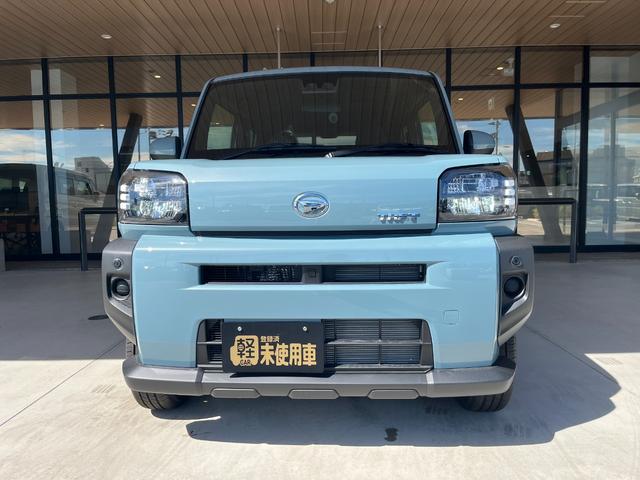 タフト Ｘ　届出済未使用車　衝突被害軽減ブレーキ　コーナーセンサー　スマートキー　バックカメラ　アイドリングストップ　電動格納ドアミラー　オートエアコン　ＬＥＤヘッドライト　横滑り防止機能　光軸調整機能（6枚目）
