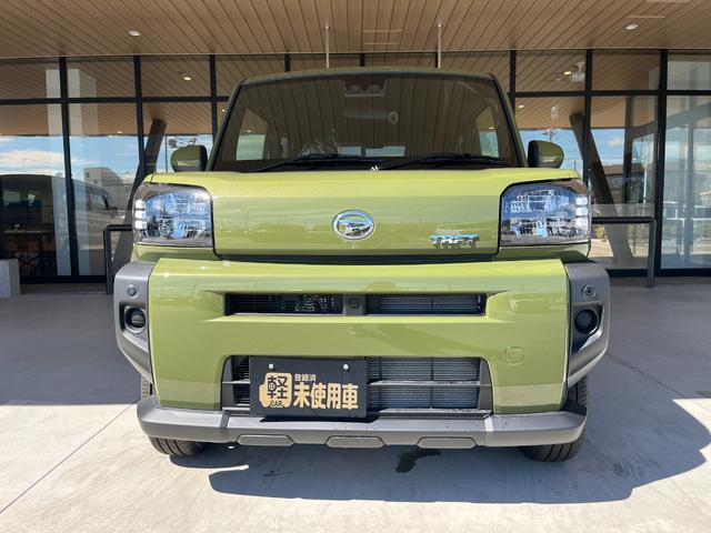 タフト Ｘ　届出済未使用車　衝突被害軽減ブレーキ　コーナーセンサー　スマートキー　バックカメラ　アイドリングストップ　電動格納ドアミラー　オートエアコン　ＬＥＤヘッドライト　横滑り防止機能　光軸調整機能（6枚目）