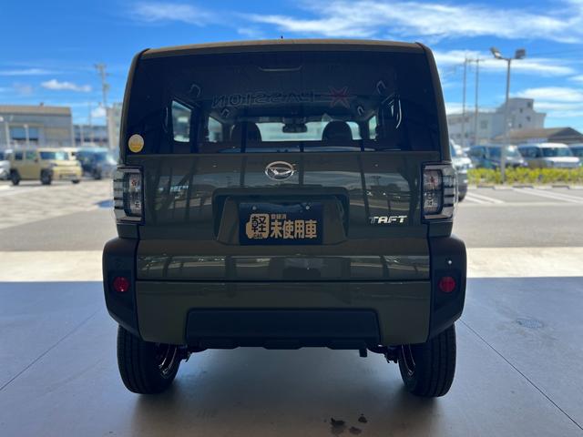 タフト Ｘ　届出済未使用車　衝突被害軽減ブレーキ　コーナーセンサー　スマートキー　バックカメラ　アイドリングストップ　電動格納ドアミラー　オートエアコン　ＬＥＤヘッドライト　横滑り防止機能　光軸調整機能（9枚目）