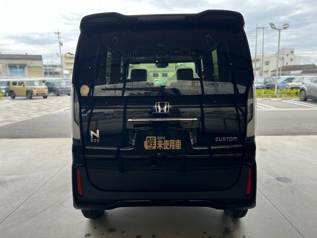 Ｎ－ＢＯＸカスタム ベースグレード　届出済未使用車　片側電動スライドドア　スマートキー　衝突被害軽減ブレーキ　電動格納ドアミラー　ＬＥＤヘッドライト　シートヒーター　バックカメラ　アルミホイール　ベンチシート　コーナーセンサー（9枚目）