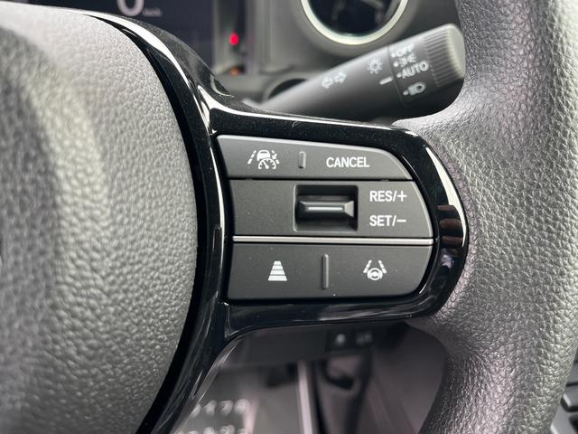 Ｎ－ＢＯＸカスタム ベースグレード　届出済未使用車　片側電動スライドドア　スマートキー　衝突被害軽減ブレーキ　電動格納ドアミラー　ＬＥＤヘッドライト　シートヒーター　バックカメラ　アルミホイール　ベンチシート　コーナーセンサー（17枚目）