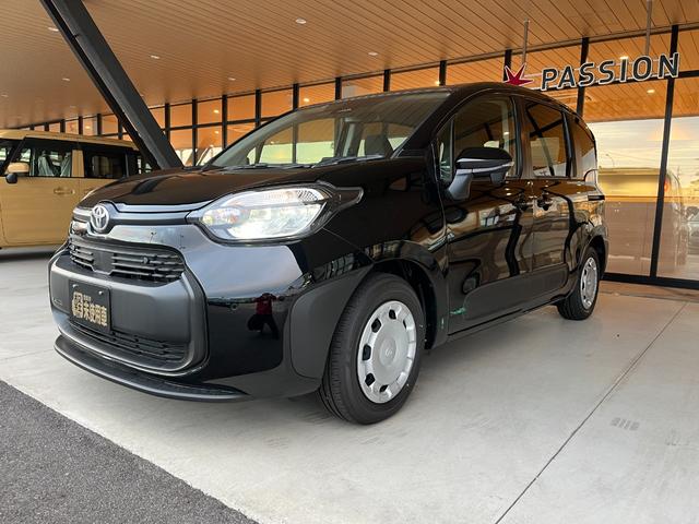 シエンタ ハイブリッドX 登録済未使用車 片側電動スライドドア 衝突被害軽減ブレーキ コーナーセンサー スマートキー アダクティブクルーズコントロール LEDヘッドライト 電動格納ドアミラー 3列シート7人乗り(5枚目)