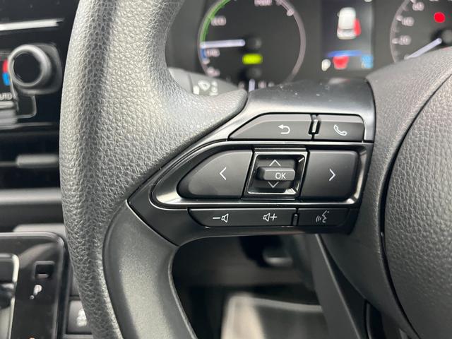 シエンタ ハイブリッドX 登録済未使用車 片側電動スライドドア 衝突被害軽減ブレーキ コーナーセンサー スマートキー アダクティブクルーズコントロール LEDヘッドライト 電動格納ドアミラー 3列シート7人乗り(16枚目)