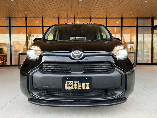 シエンタ ハイブリッドX 登録済未使用車 片側電動スライドドア 衝突被害軽減ブレーキ コーナーセンサー スマートキー アダクティブクルーズコントロール LEDヘッドライト 電動格納ドアミラー 3列シート7人乗り(6枚目)