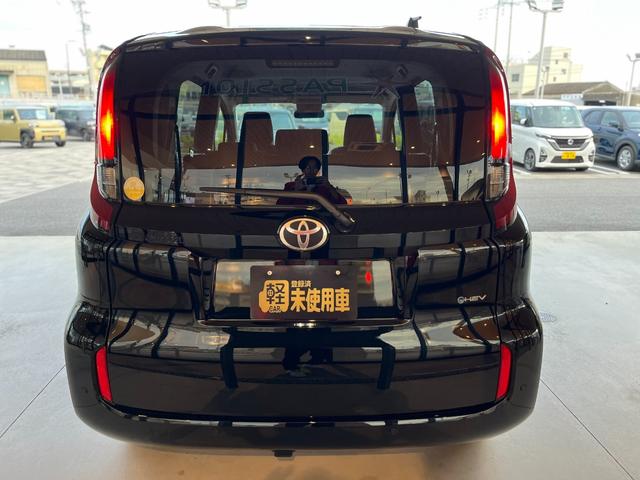 シエンタ ハイブリッドX 登録済未使用車 片側電動スライドドア 衝突被害軽減ブレーキ コーナーセンサー スマートキー アダクティブクルーズコントロール LEDヘッドライト 電動格納ドアミラー 3列シート7人乗り(9枚目)