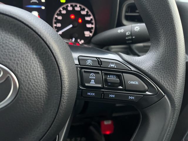 シエンタ ハイブリッドX 登録済未使用車 片側電動スライドドア 衝突被害軽減ブレーキ コーナーセンサー スマートキー アダクティブクルーズコントロール LEDヘッドライト 電動格納ドアミラー 3列シート7人乗り(17枚目)