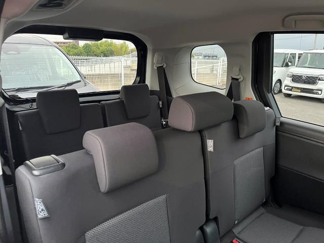 シエンタ ハイブリッドX 登録済未使用車 片側電動スライドドア 衝突被害軽減ブレーキ コーナーセンサー スマートキー アダクティブクルーズコントロール LEDヘッドライト 電動格納ドアミラー 3列シート7人乗り(22枚目)